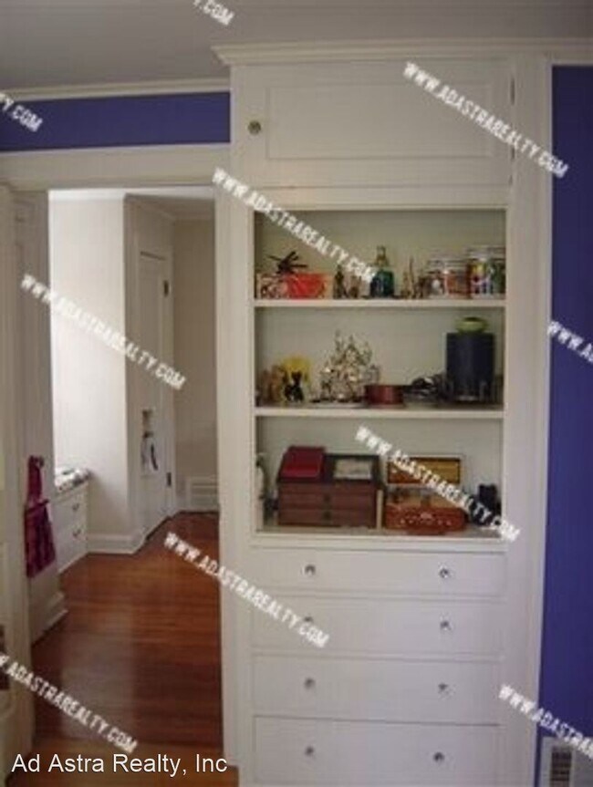 Foto del edificio - 3 br, 2.5 bath House - 2239 Massachusetts St.
