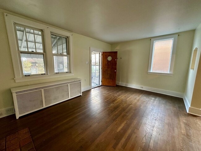 Photo - 3306 Shady Ave Apartment