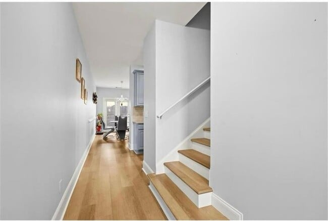 Foto del edificio - 2304 Oakton Pl