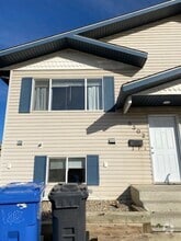 Building Photo - 9306-998a 98a Ave