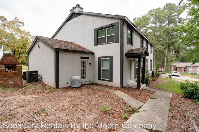 Building Photo - 2 br, 1.5 bath House - 3732 Elberta Street...
