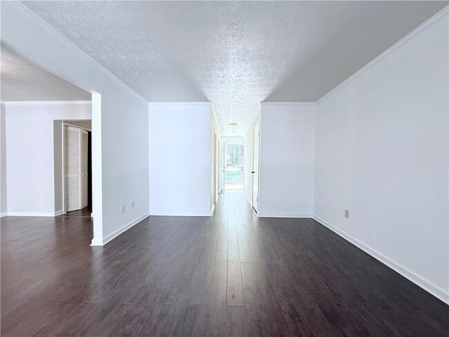 Foto del edificio - 4383 Idlewood Ln