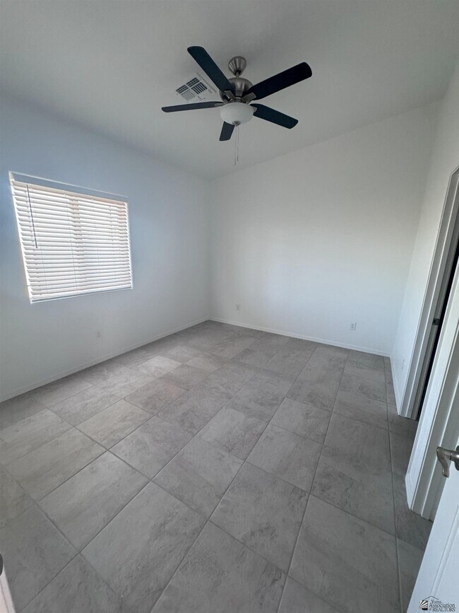 Foto del edificio - 241 North 23rd Trail