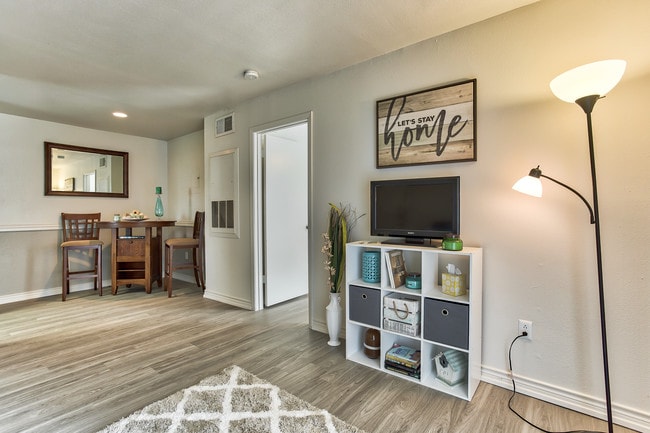 Un espacio acogedor al que regresar a casa. - Indian Run Apartments