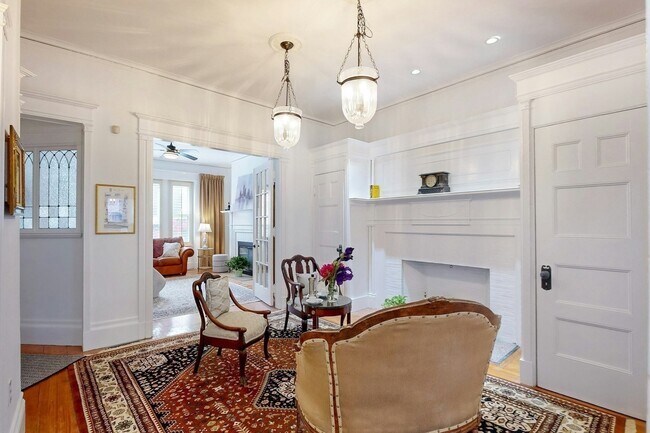 Foto del edificio - 15 Garrison Rd