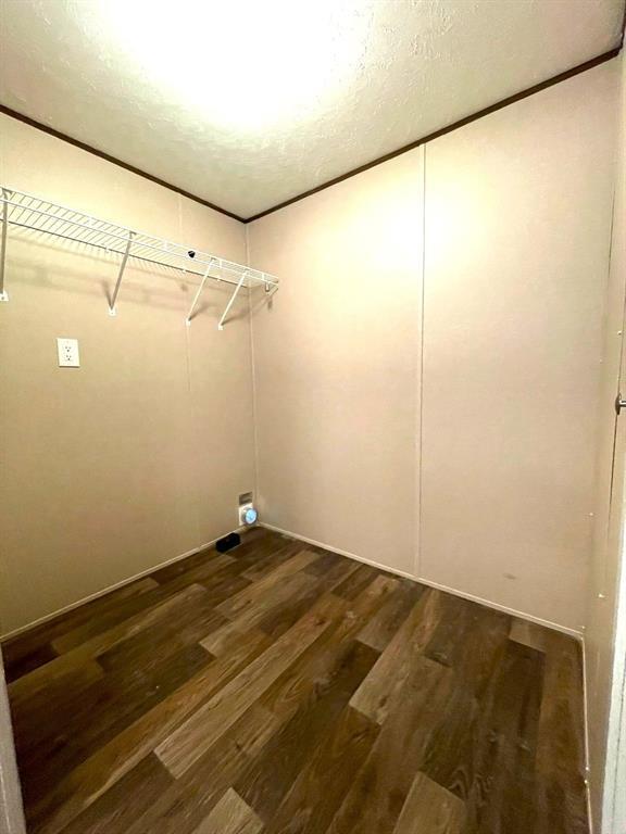 Building Photo - 25216 Twin Oaks Dr
