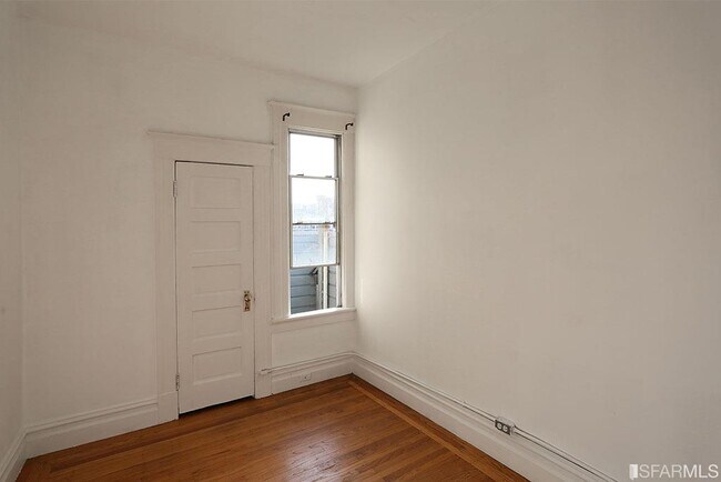 Foto del edificio - 55 McCoppin St