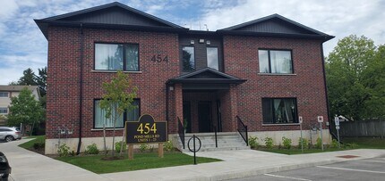 Building Photo - 454 Pond Mills Rd