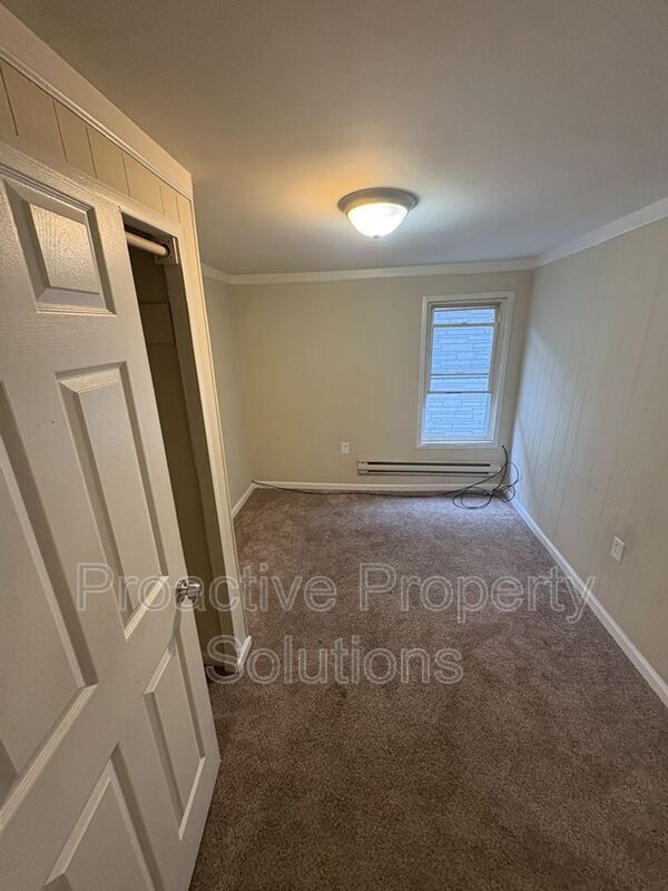 Building Photo - 850-850 Capouse Ave