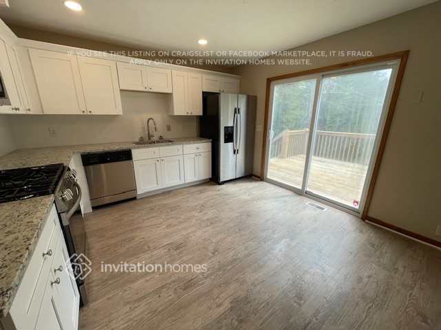 Building Photo - 9082 Green Pines Ct