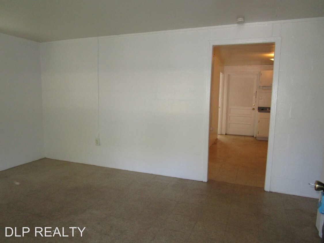 Primary Photo - 278 Roosevelt Dr