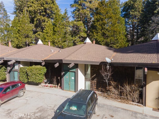 Building Photo - 872 Sierra Vista Dr