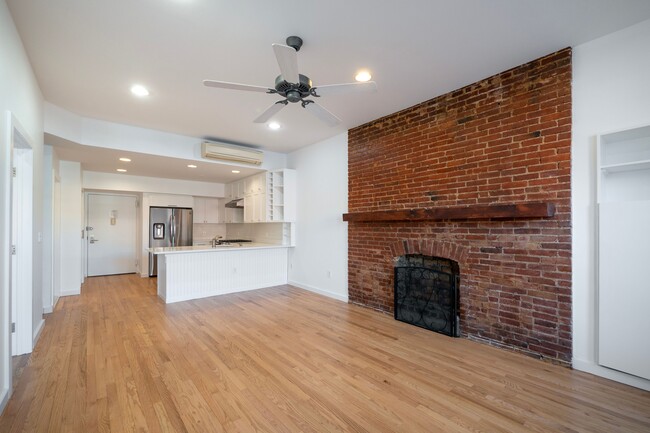 Foto del edificio - 101 W 81st St