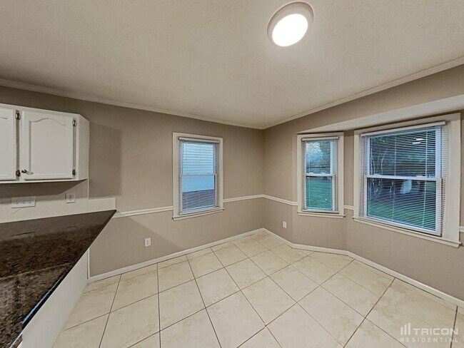 Building Photo - 14411 Cinnamon Field Road Charlotte NC