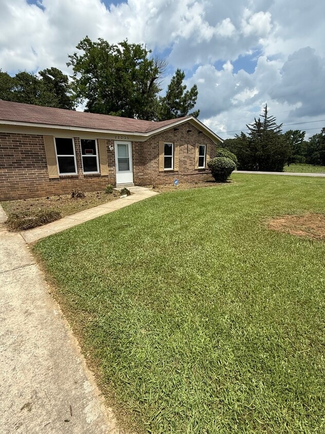 Front View - 22235 Hood St