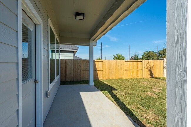 Building Photo - 16926 Solomons Plume Ln