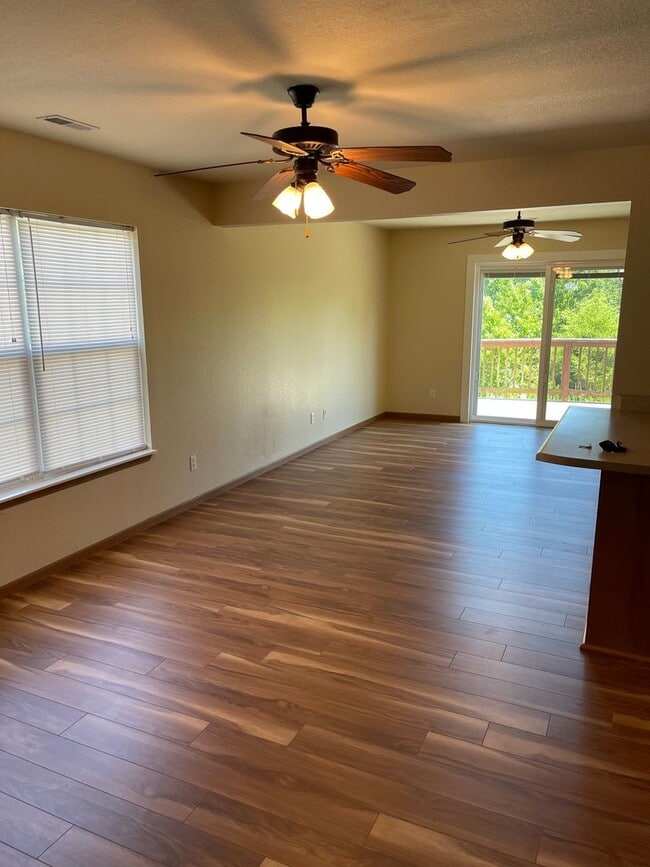Building Photo - 16858 Hurricane Ln