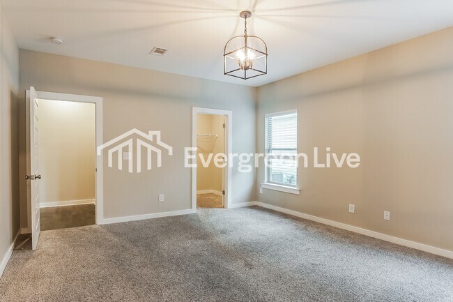 Building Photo - 11127 Summerchase Lp