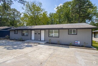 Building Photo - 35 Hiland Pl