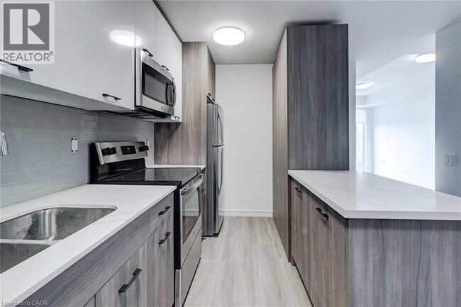 Photo du bâtiment - 49 Walnut St S