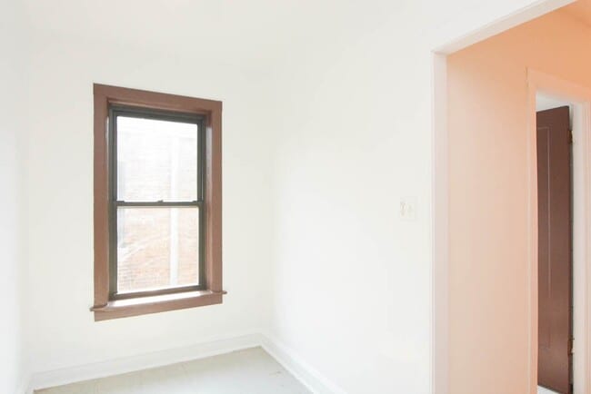 Building Photo - 3300 W Schubert Ave