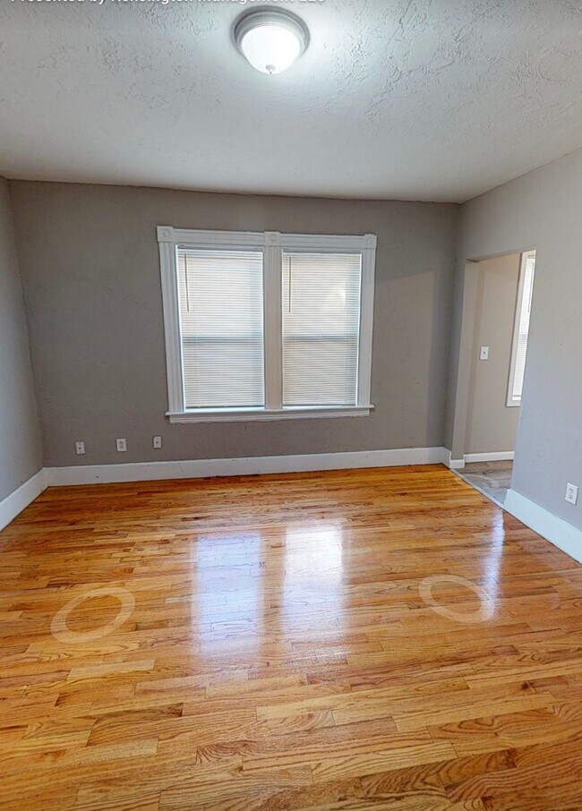 Foto del edificio - 159-161 Millbury St