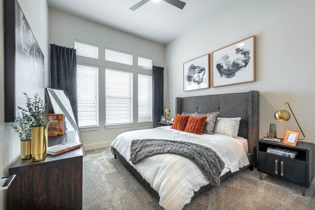 Foto del edificio - Burnett Lofts