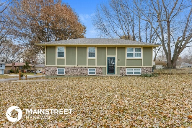 Building Photo - 504 SW Shamrock Pl