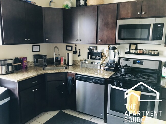 Foto del edificio - 3318 W Altgeld St