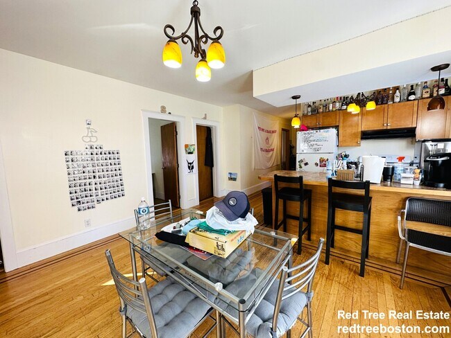 Foto del edificio - 28R Cherry St