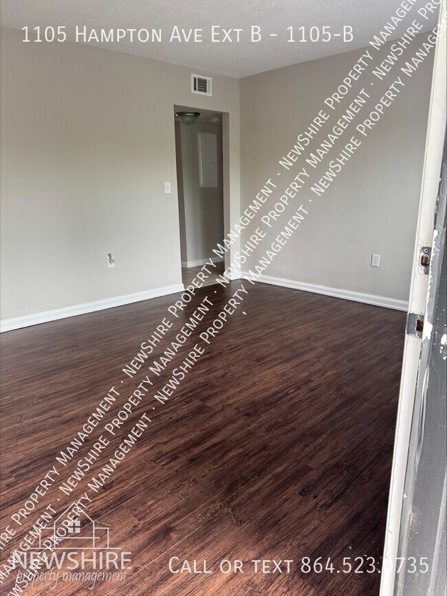 Foto del edificio - 1105 Hampton Ave Ext