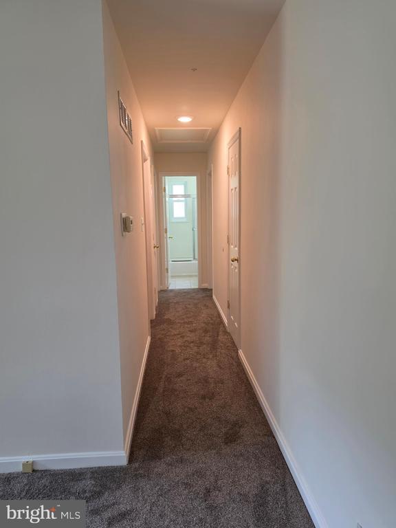 Building Photo - 4700 Red Fox Rd