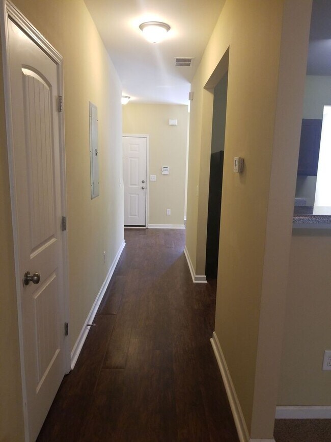 Foto del edificio - Single Family 3 Bedroom Townhome in Stonecrest!