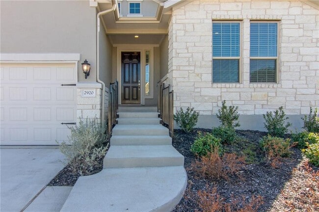 Building Photo - 2920 Coral Valley Dr