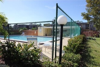 Building Photo - 1715 Park Meadows Dr