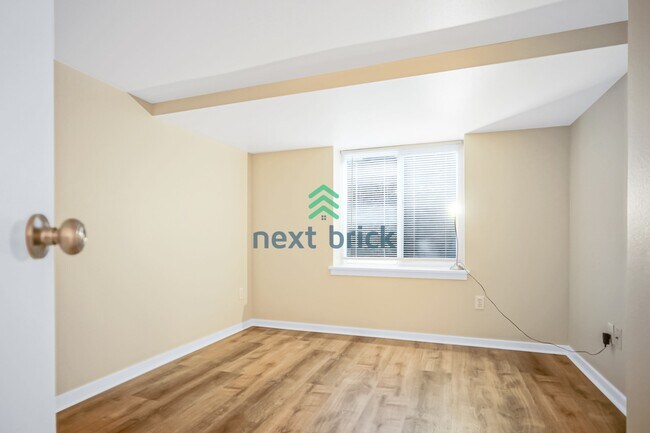 Foto del edificio - Charming 1-bedroom, 1-bathroom unit in Greenwood