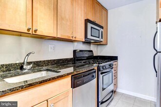 Building Photo - 1730 Arlington Blvd Building Photo - 1730 Arlington Blvd