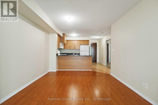 Building Photo - 6 Rosebank Dr