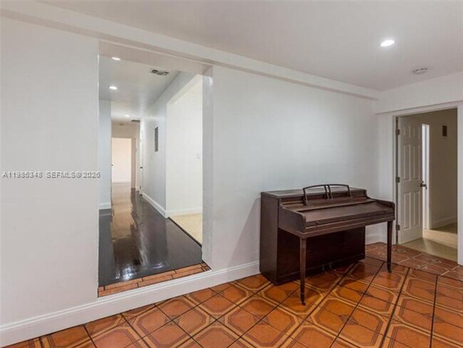 Foto del edificio - 6300 NW 41st St