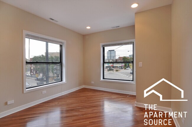 Foto del edificio - 1802 N Sheffield Ave