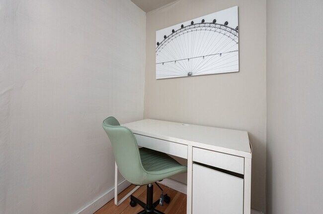 Foto del edificio - 309 W 28th St