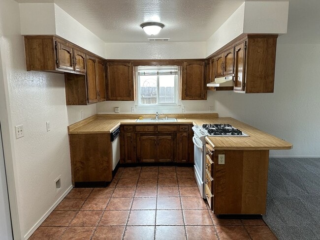 Building Photo - 4120 W Iris Ave