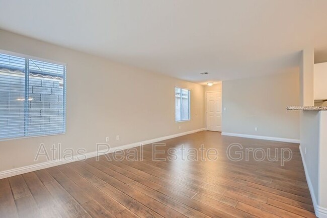Building Photo - 5531 Los Lobos St