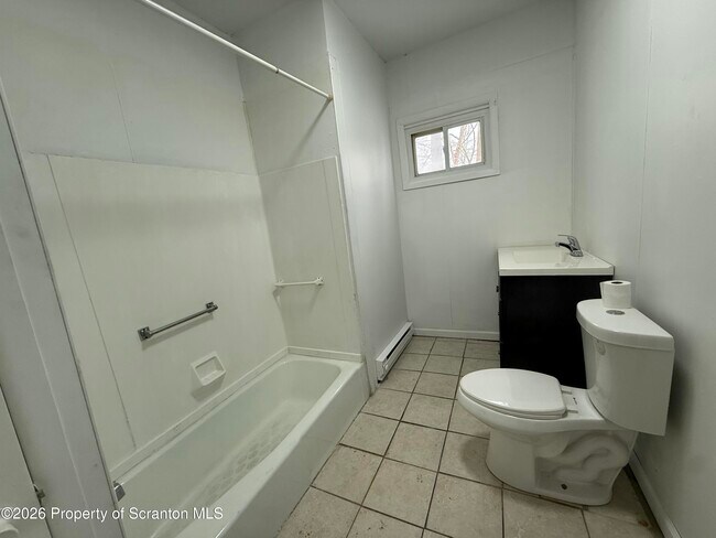 Foto del edificio - 375 Grove St