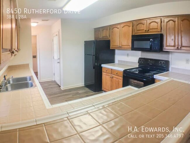 Building Photo - 8450 Rutherford Dr