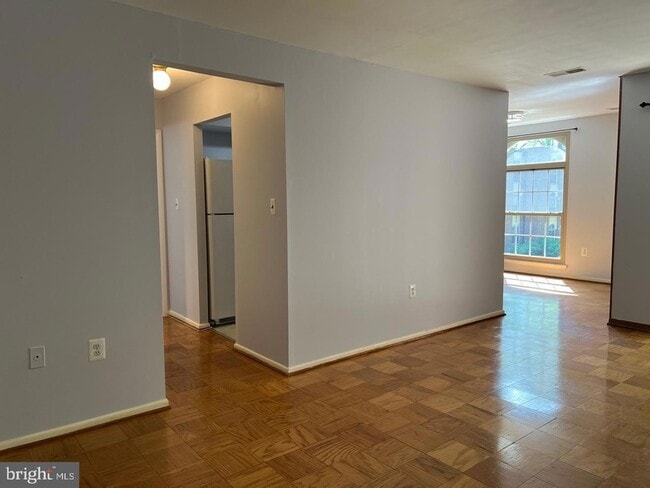 Foto del edificio - 3356 Woodburn Rd