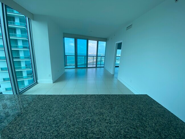 Foto del edificio - 888 Biscayne Blvd