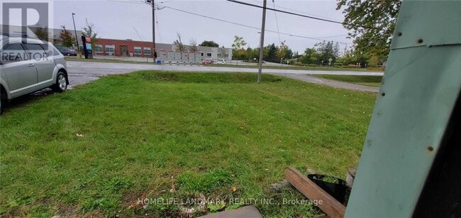 Building Photo - 14 Elm Grove Ave