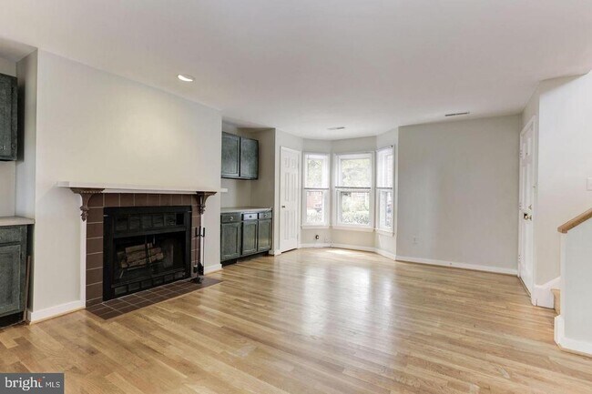 Foto del edificio - 1759 N Cliff St