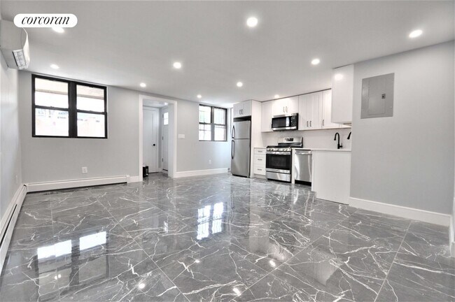 Foto del edificio - 163 E 46th St